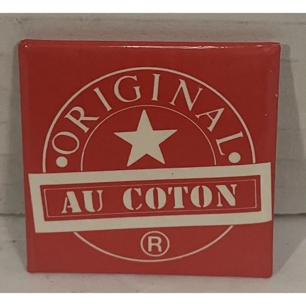 Vintage 1980s Au‎ Coton Original Square Pinback Button Red Pin 1.5” Canada